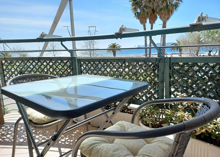 Orange Sunset, Seaview & Front Apartmán *