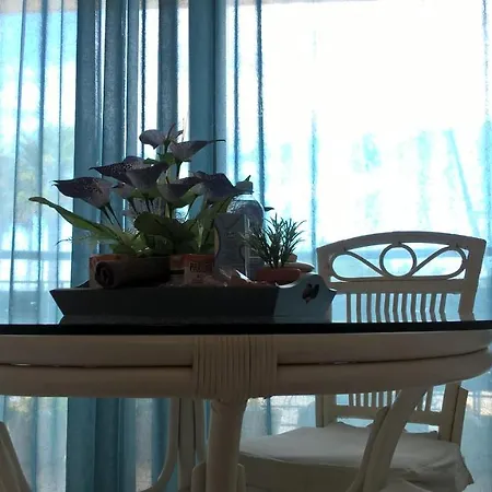 Orange Sunset, Seaview&beach Front Apartment *