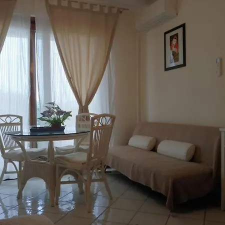 Orange Sunset, Seaview & Front Apartamento *