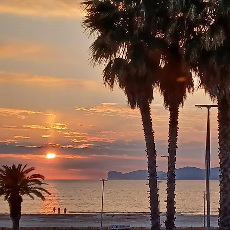 Apartment Orange Sunset, Seaview&beach Front Alghero
