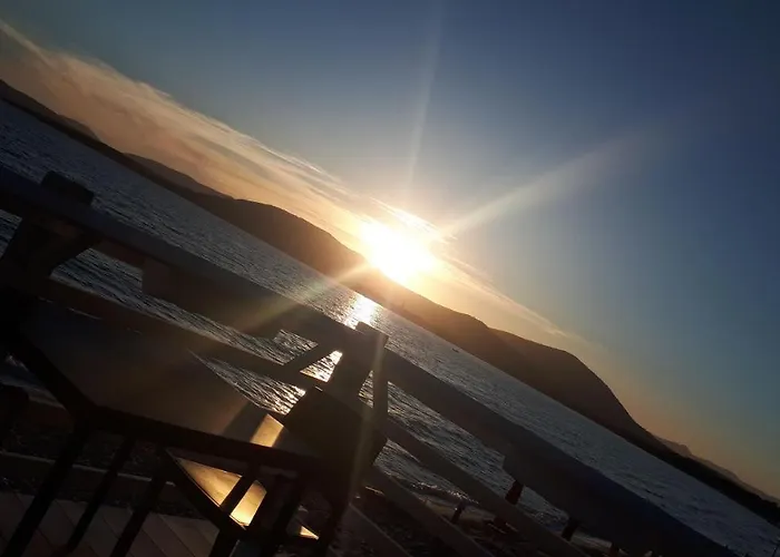 Orange Sunset, Seaview & Front Apartman *